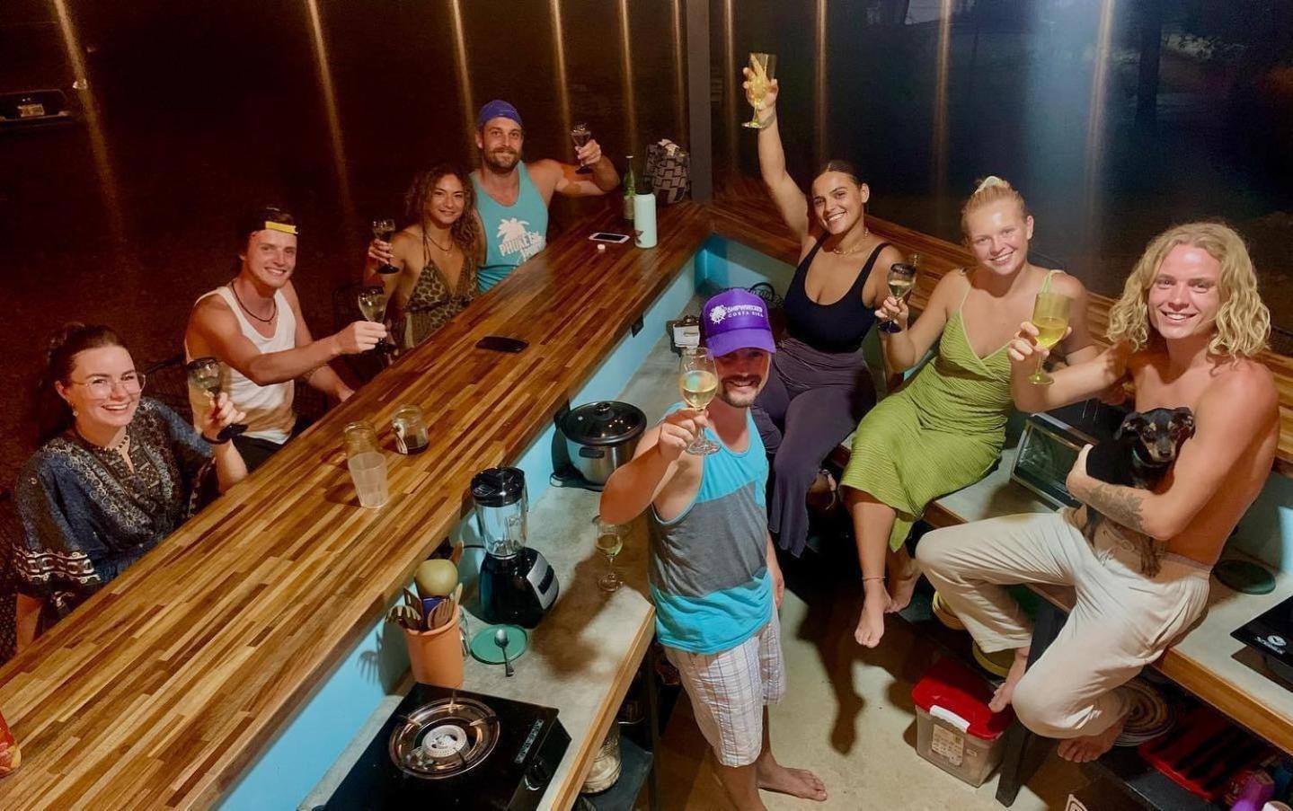 Shipwrecked Hostel 乌维塔 外观 照片
